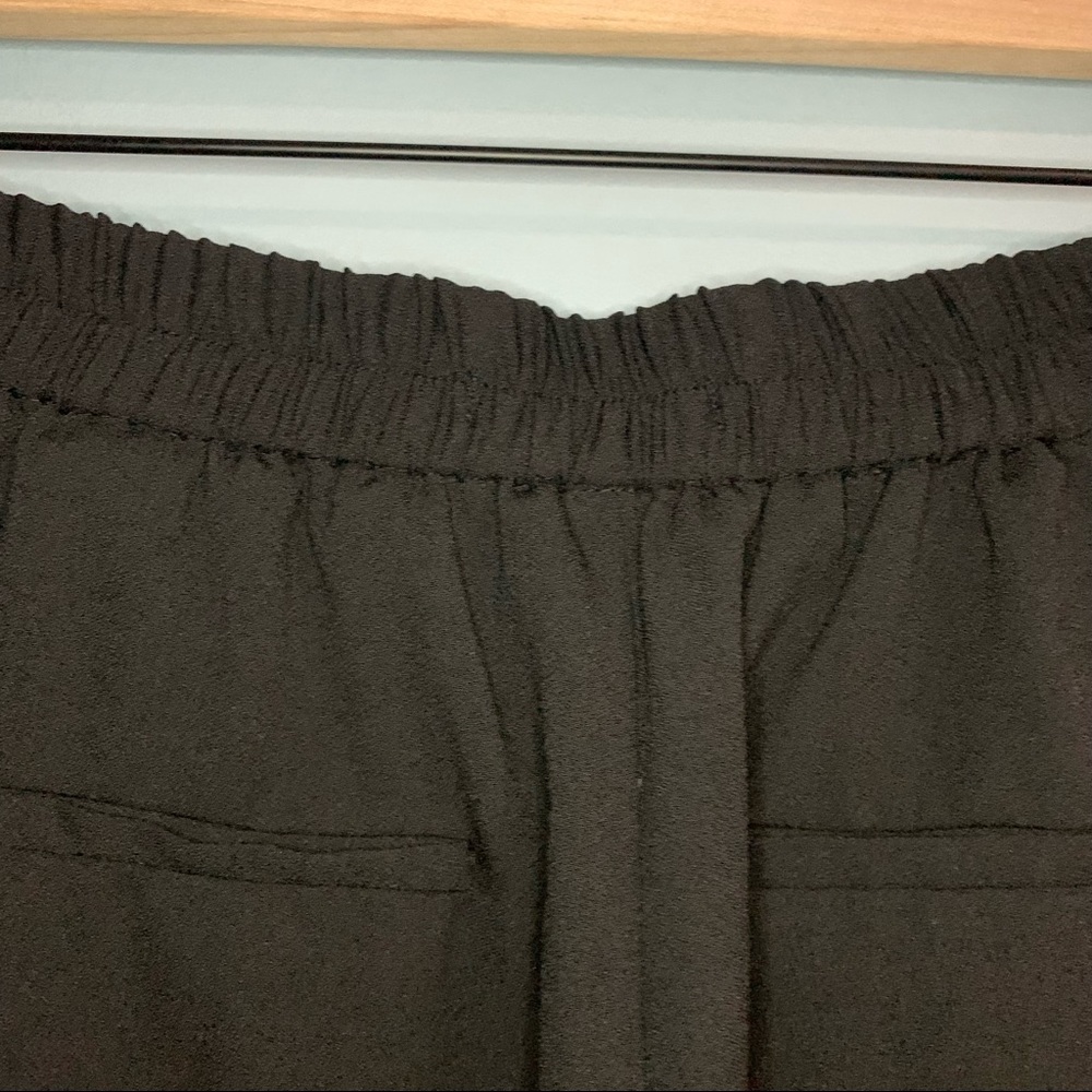 Zara Basics Black with Gold Pipping Skinny Trouser Size Medium - Picture 5 of 8